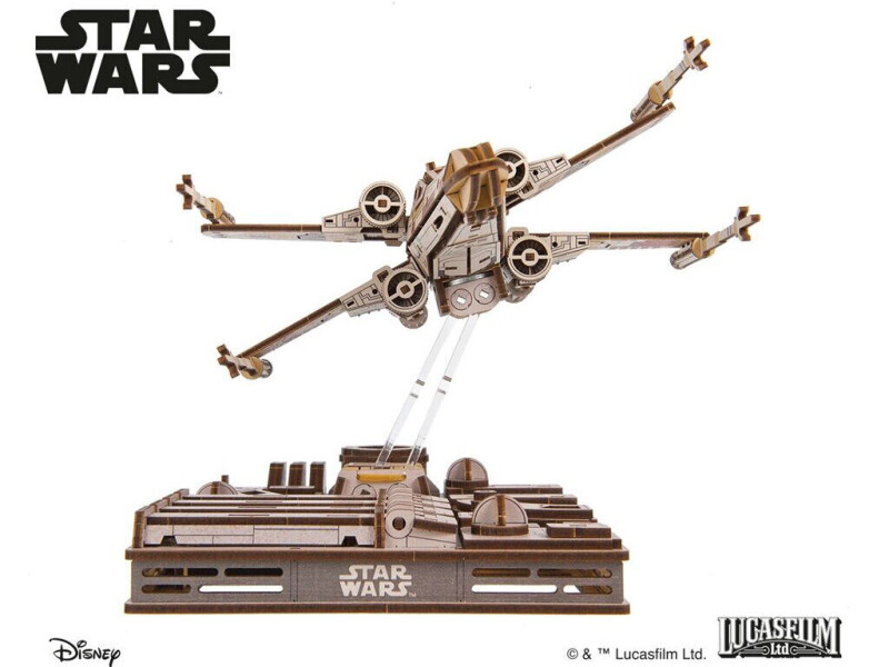 Ugears 3D dřevěná mechanická skládačka Star Wars Luke Skywalker X-Wing stíhačka